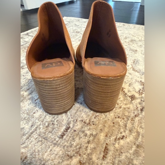 DC By Dolce Vita Women’s Tadeo Tan Suede Mules - Picture 4 of 6